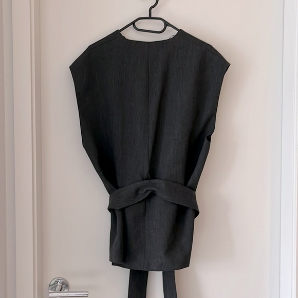 ZARA WAISTCOAT LIKE NEW - Picture 4 of 6